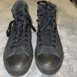 Black Hightop Converse